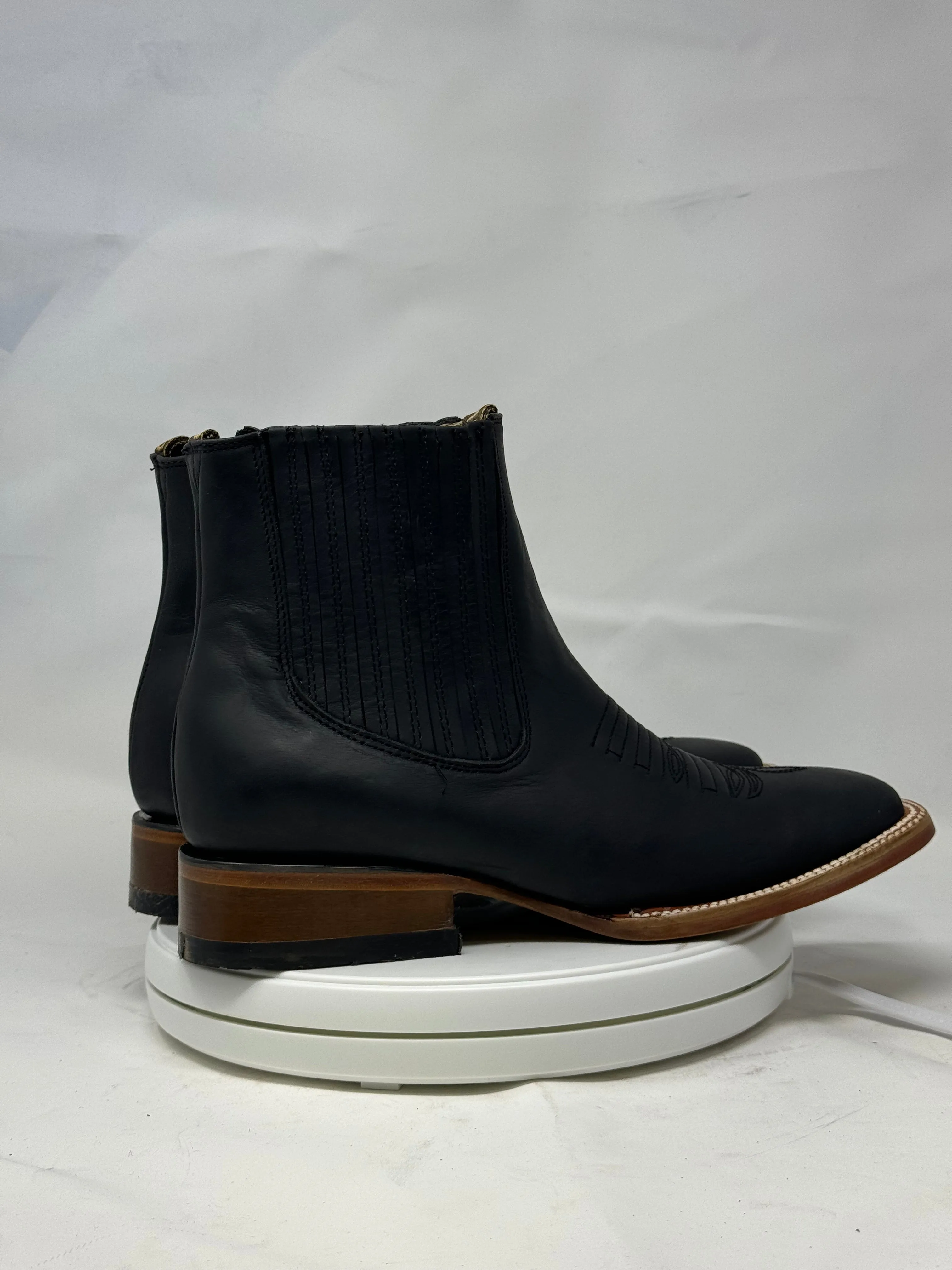 1001 | Crazy Horse Black H Toe Chelsea Boots
