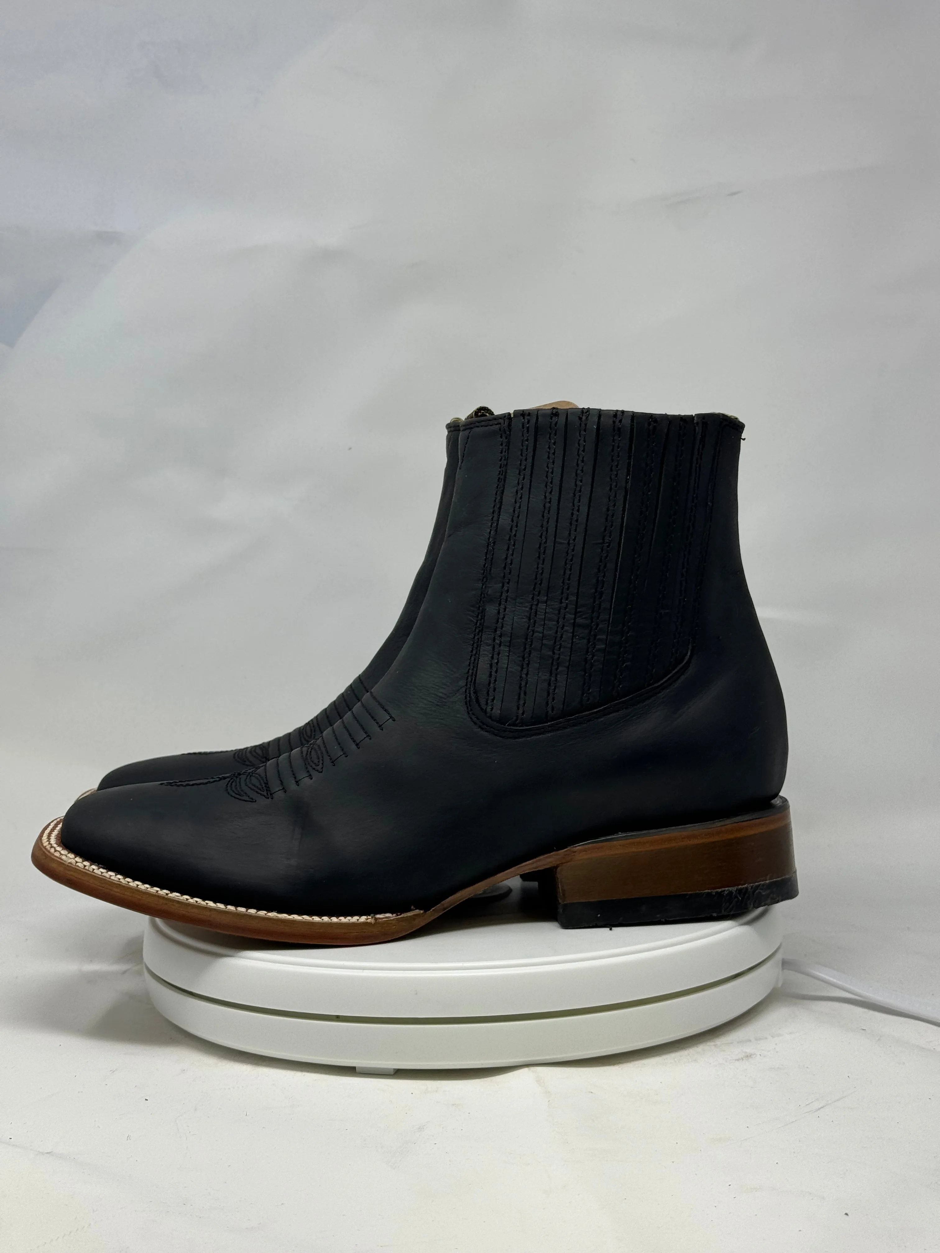 1001 | Crazy Horse Black H Toe Chelsea Boots