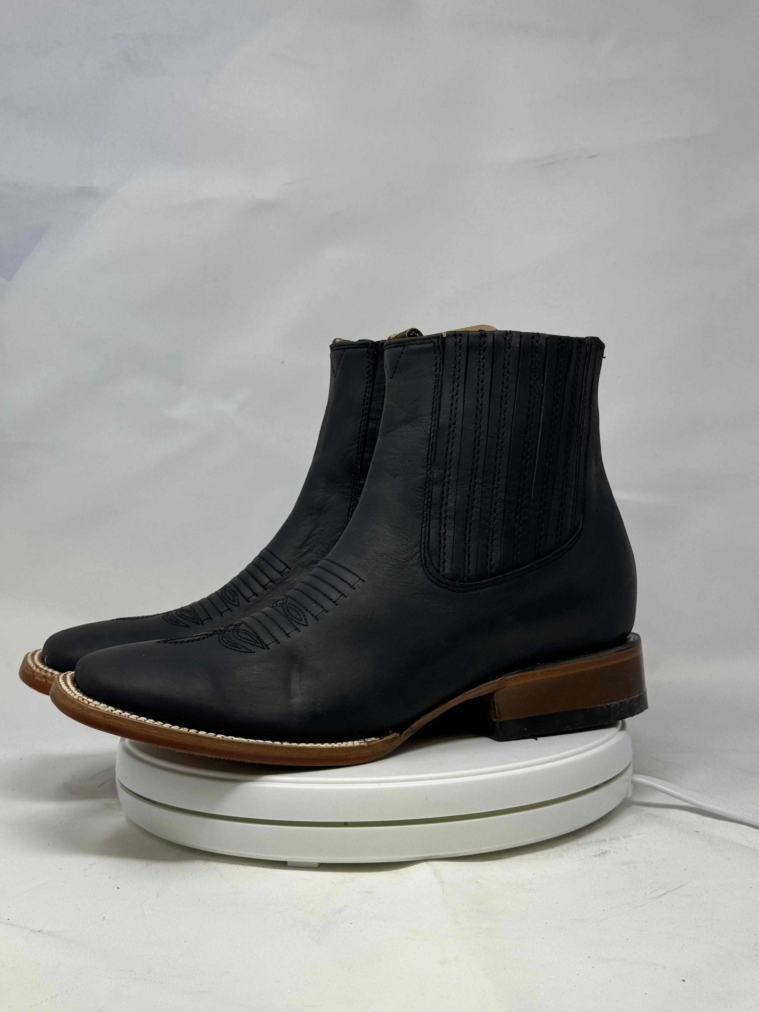 1001 | Crazy Horse Black H Toe Chelsea Boots