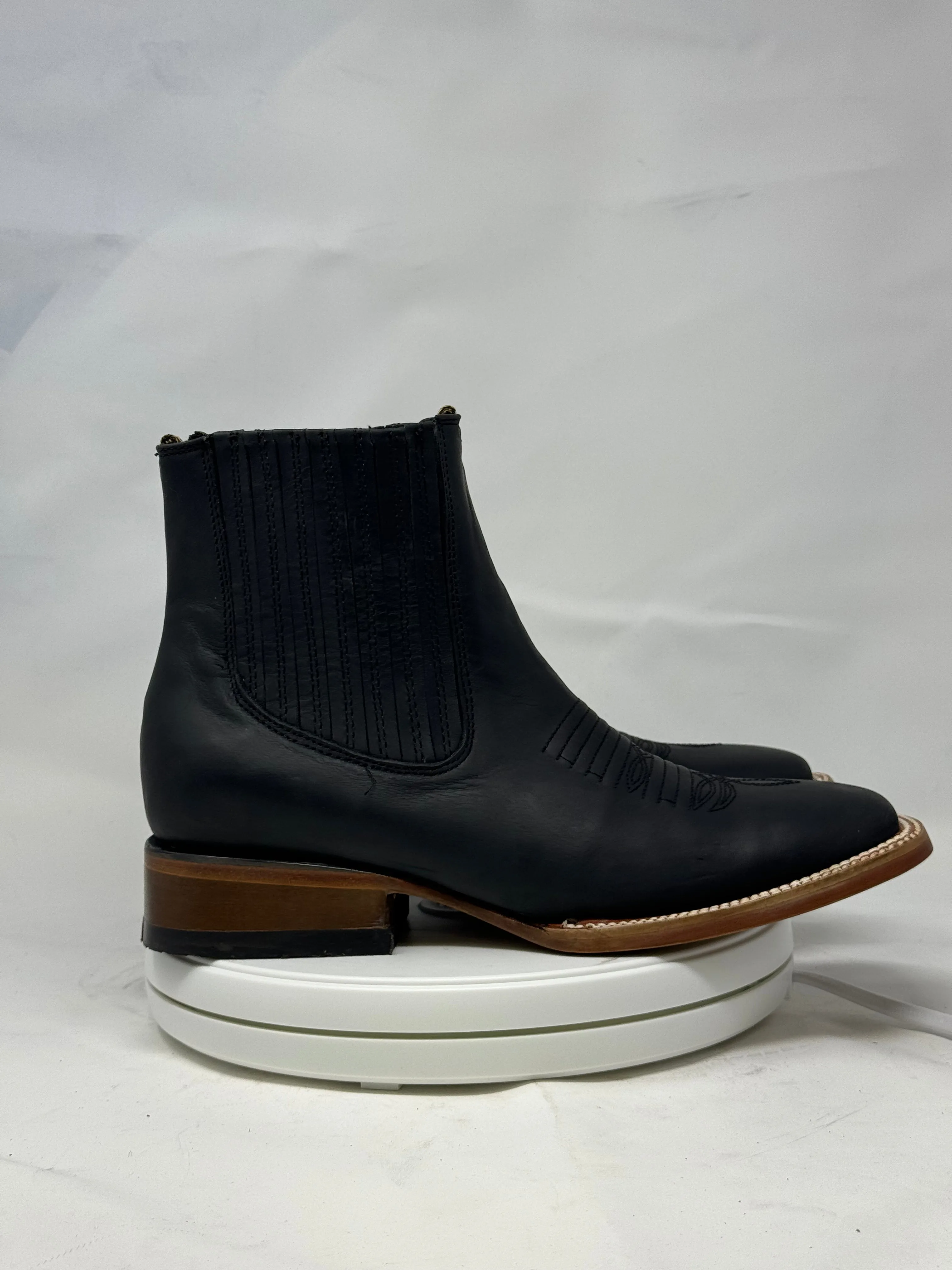 1001 | Crazy Horse Black H Toe Chelsea Boots