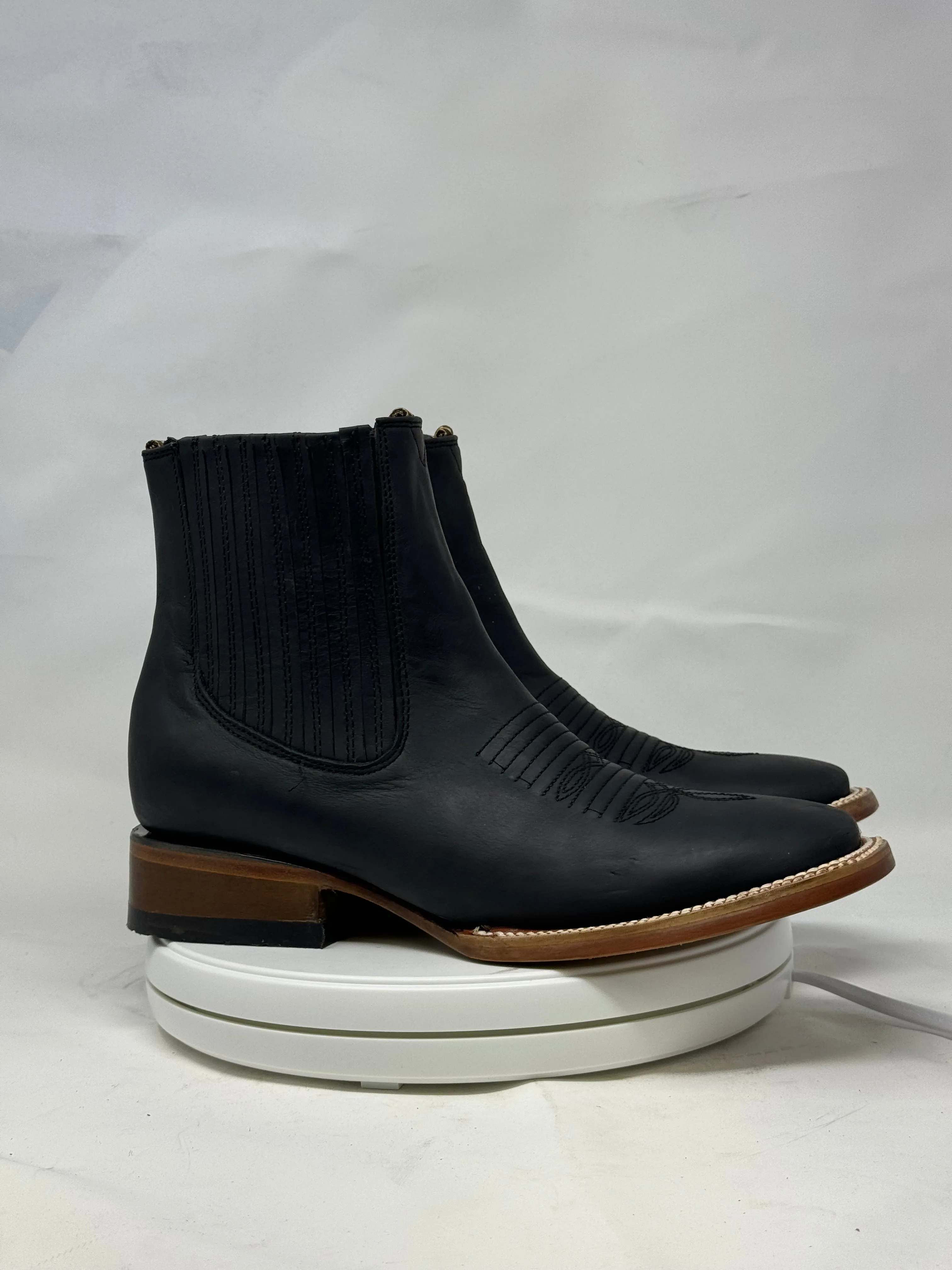 1001 | Crazy Horse Black H Toe Chelsea Boots