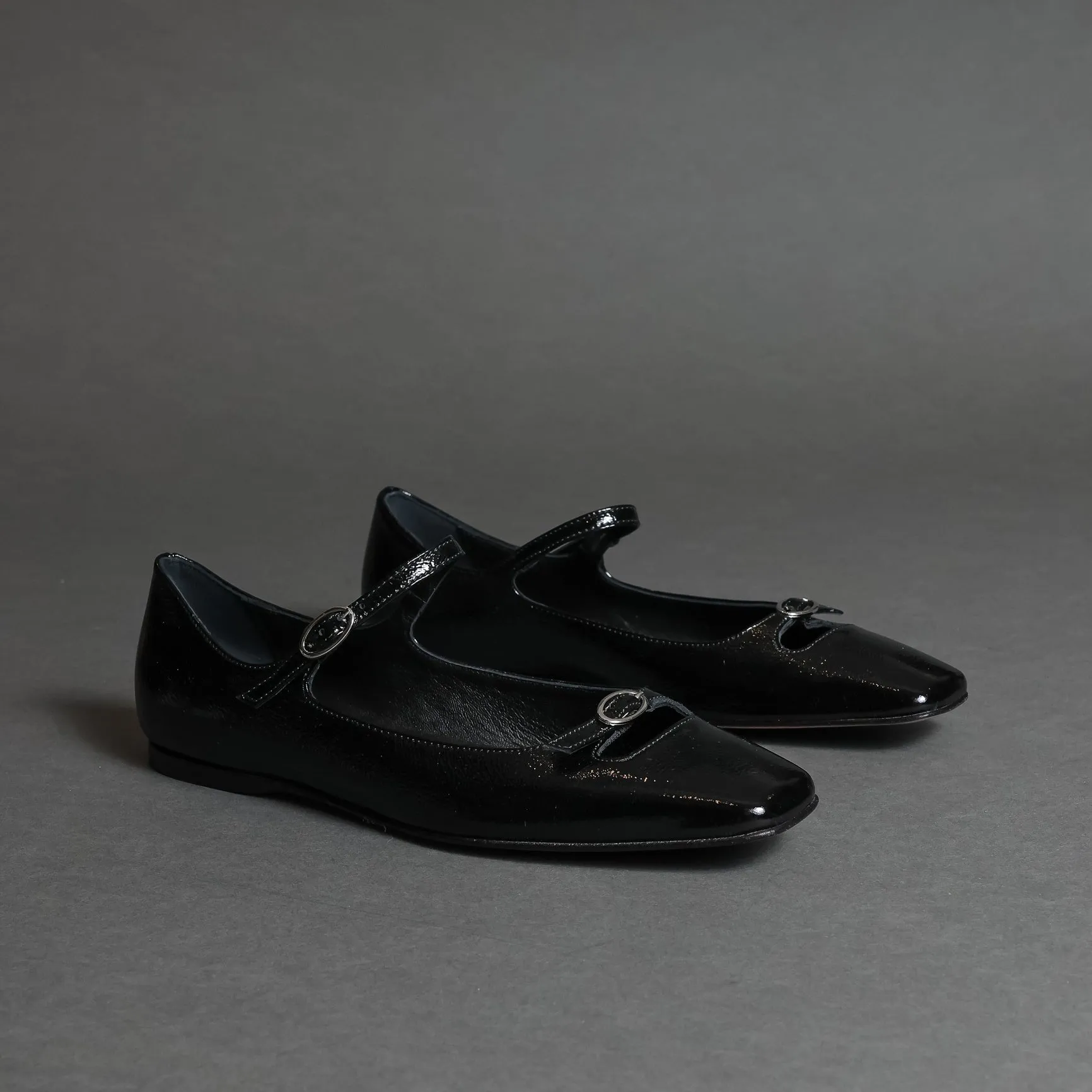 A1120 Black