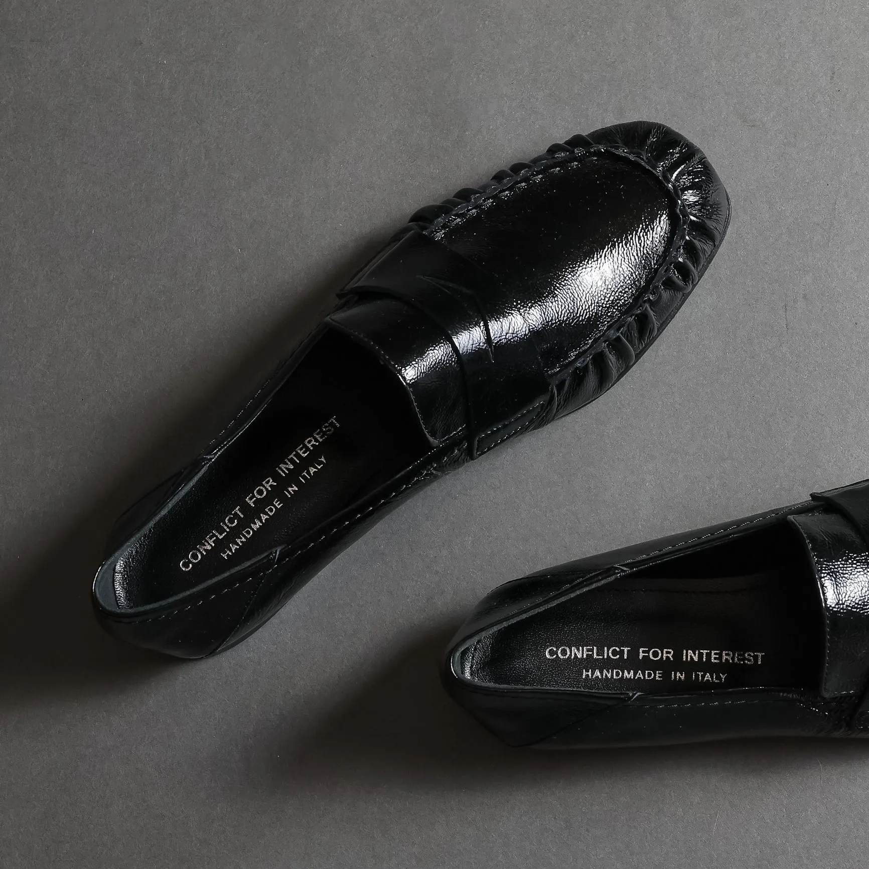 A1613 Black