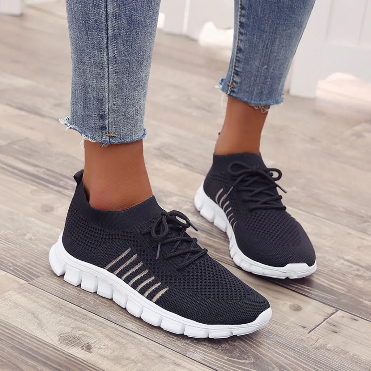 Athletic Shoes - Breathable Mesh Round Toe Lace Up Athletic
