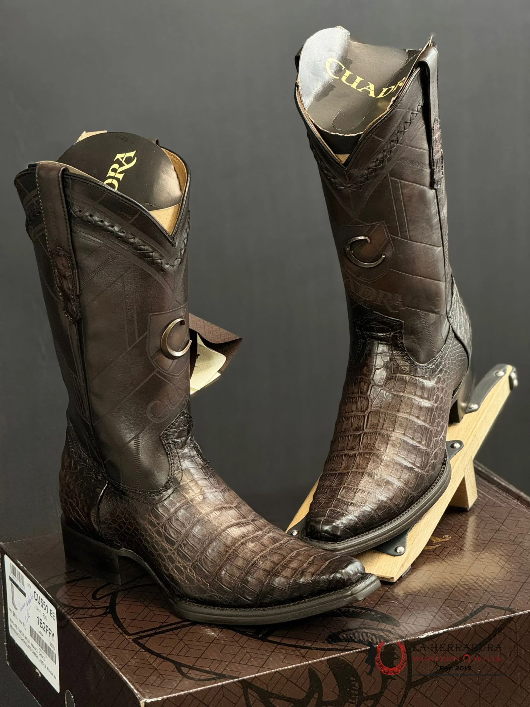 CUADRA BOOT FUSCUS BELLY CAIMAN ARAUCO CHOCO LASER & WOVEN NARROW SQUARE TOE
