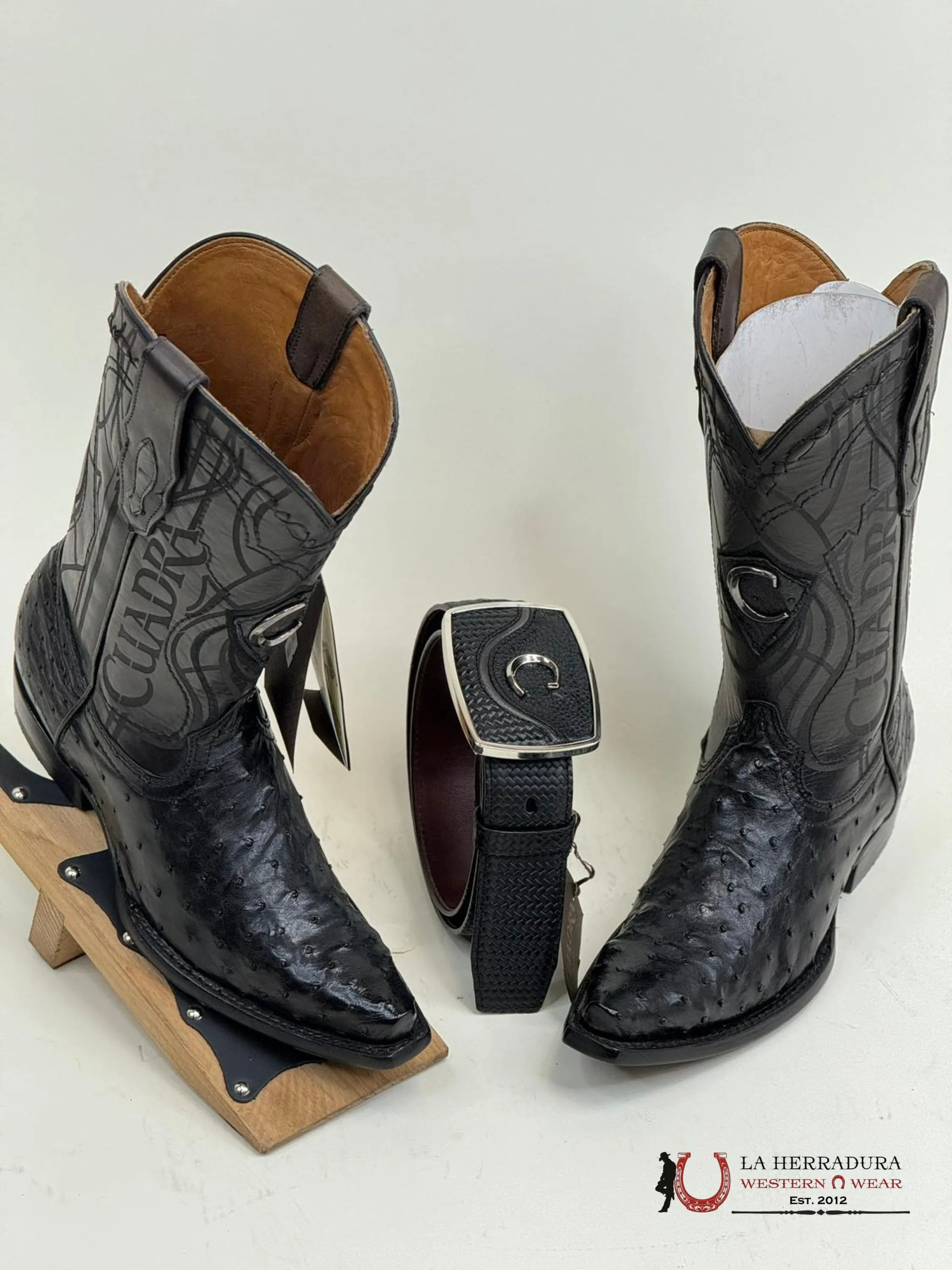 CUADRA BOOTS OSTRICH BLACK LASER & WOVEN SNIP TOE