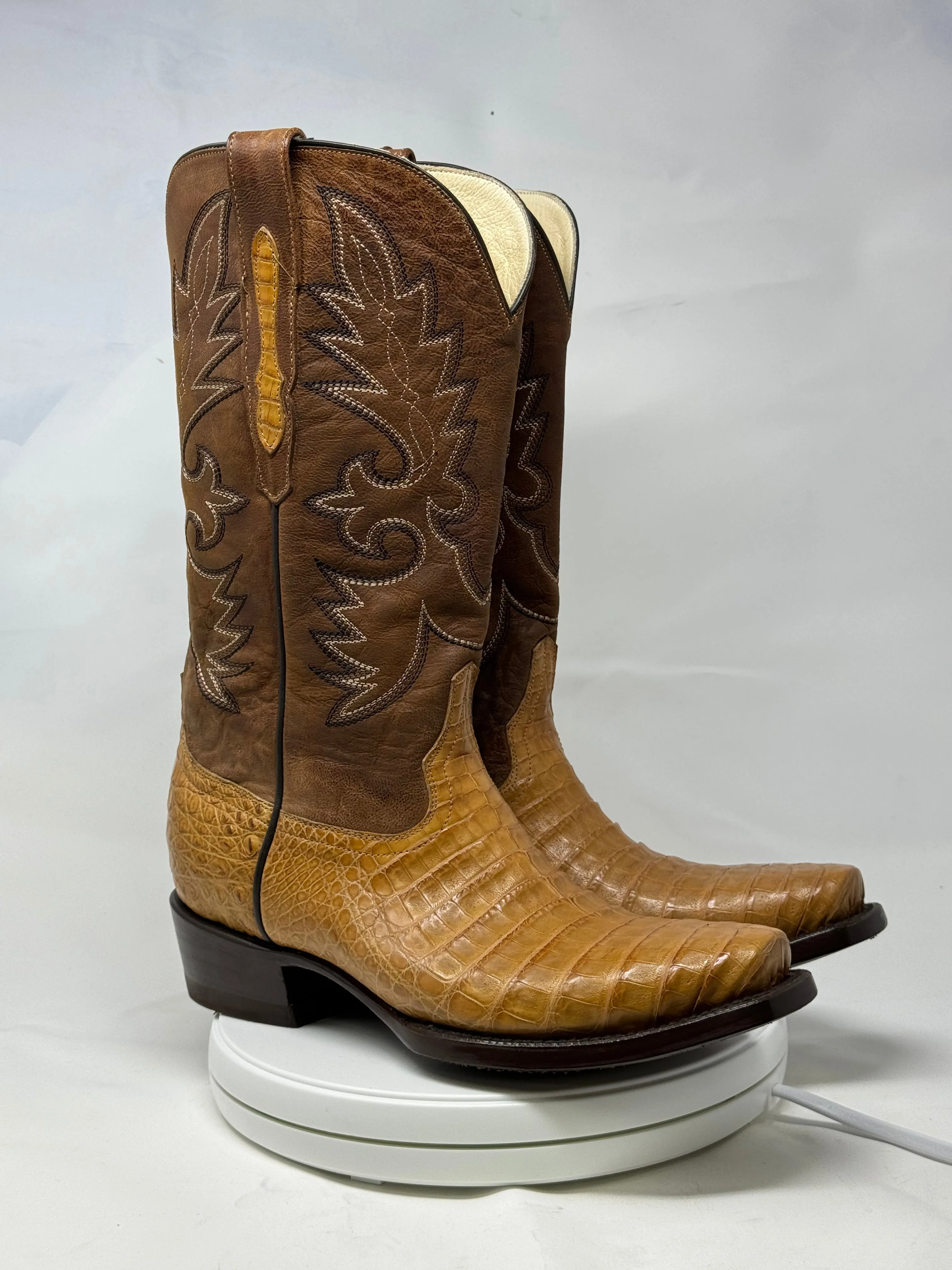 DJ2021 | Don Juan Boots Men's Caiman Belly Saddle Tan Diamond Toe