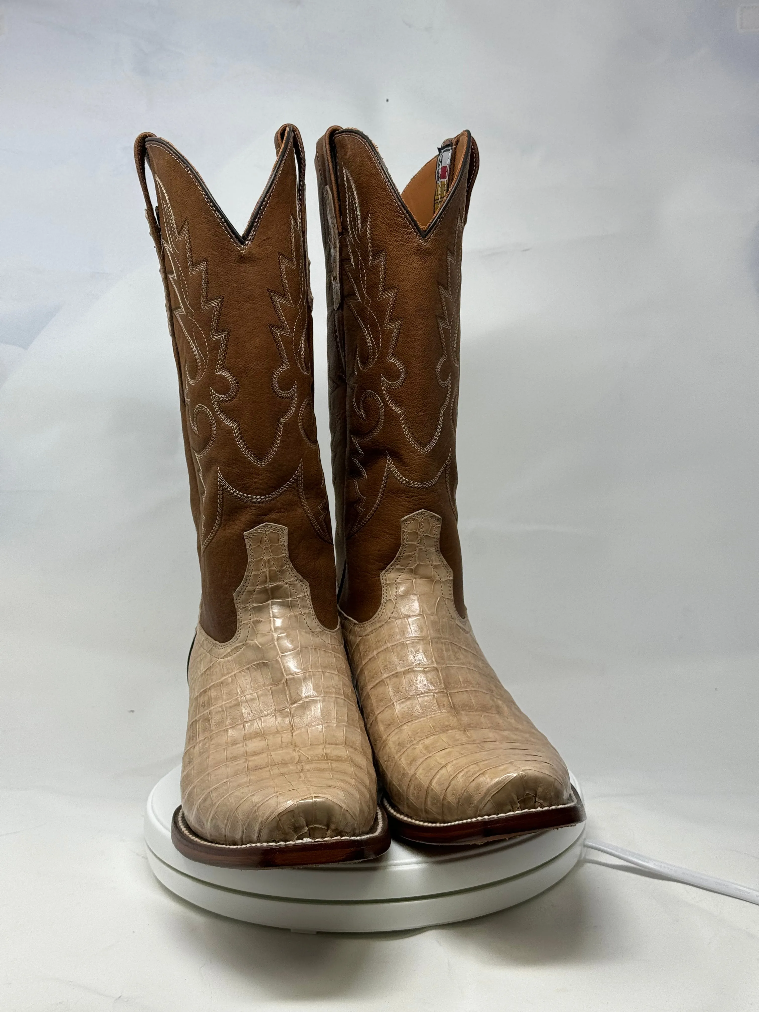 DJ2056 | Don Juan Boots Men's Caiman Belly Oryx Diamond Toe