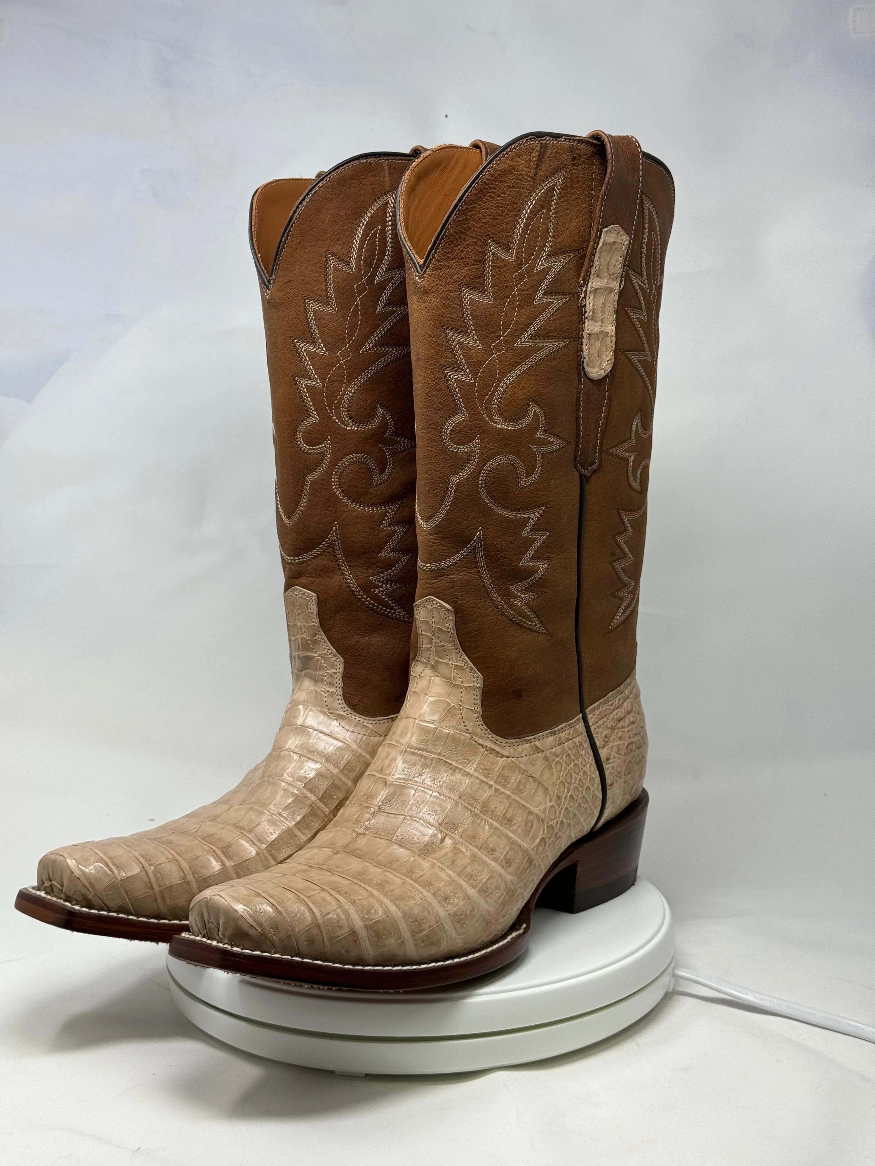DJ2056 | Don Juan Boots Men's Caiman Belly Oryx Diamond Toe