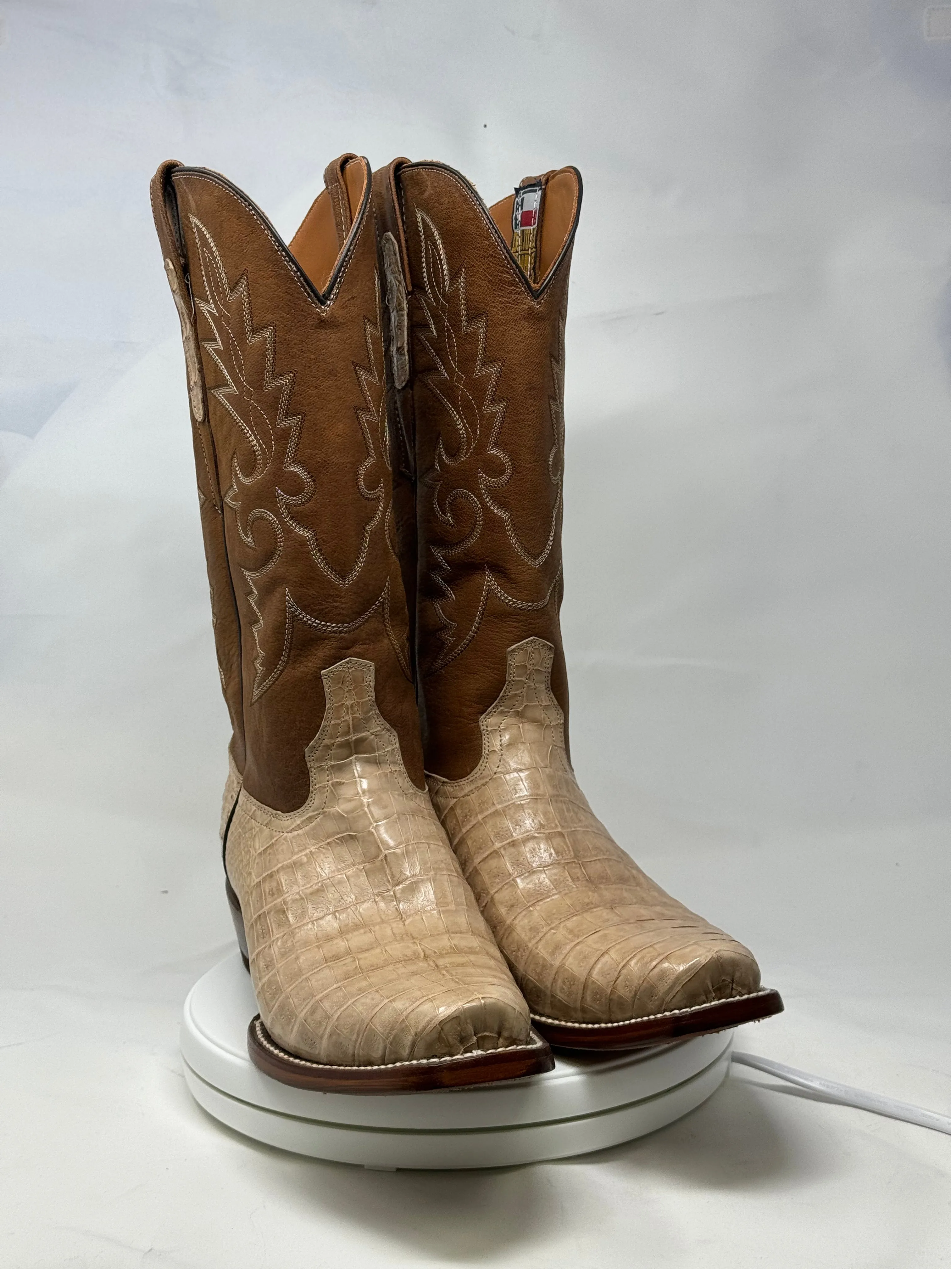 DJ2056 | Don Juan Boots Men's Caiman Belly Oryx Diamond Toe