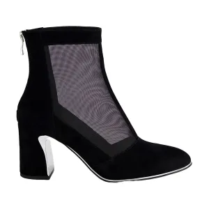 Django and Juliette Women's Kenza in Black