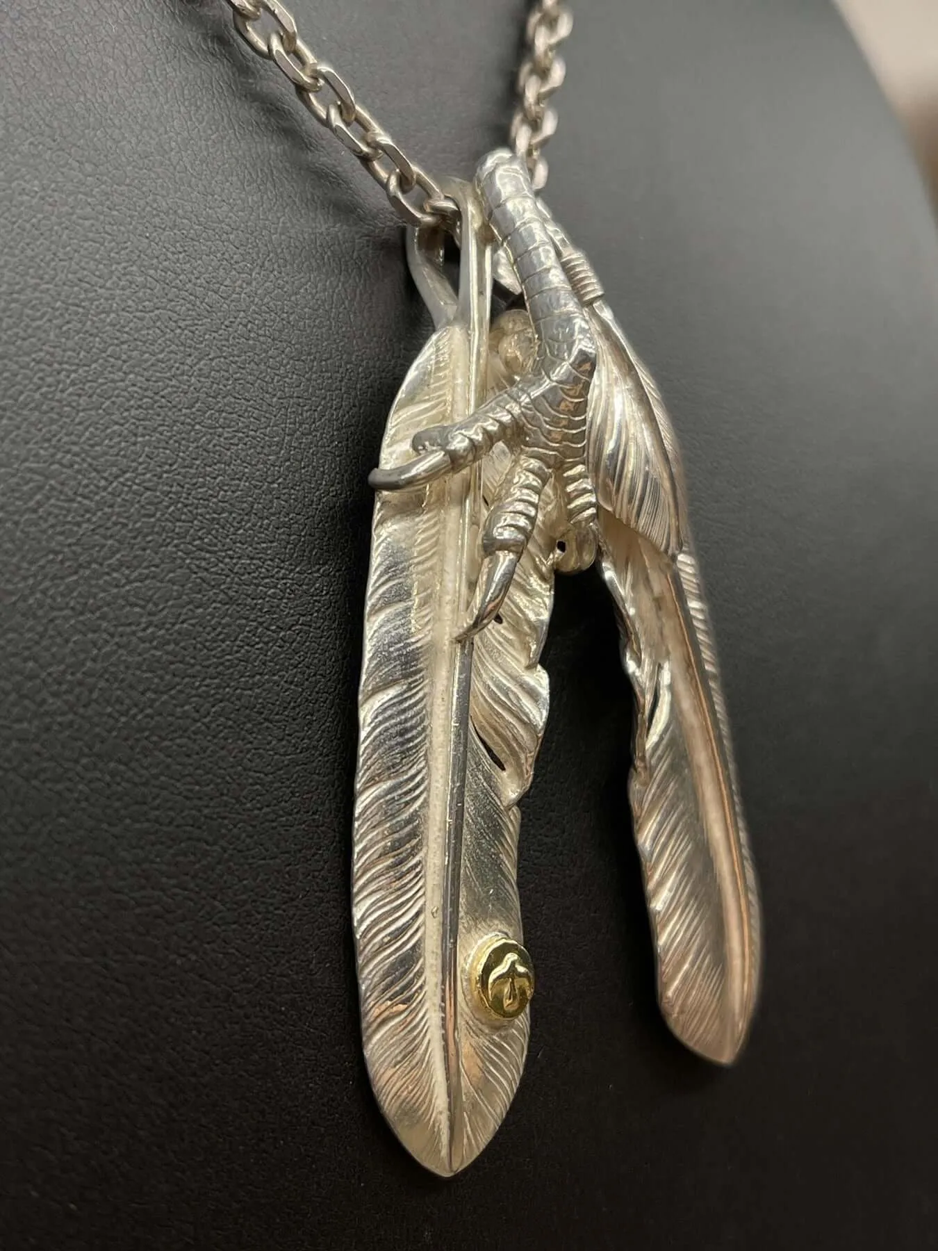 Goros Double Silver Feathers (Top Feather and Claw) Setup