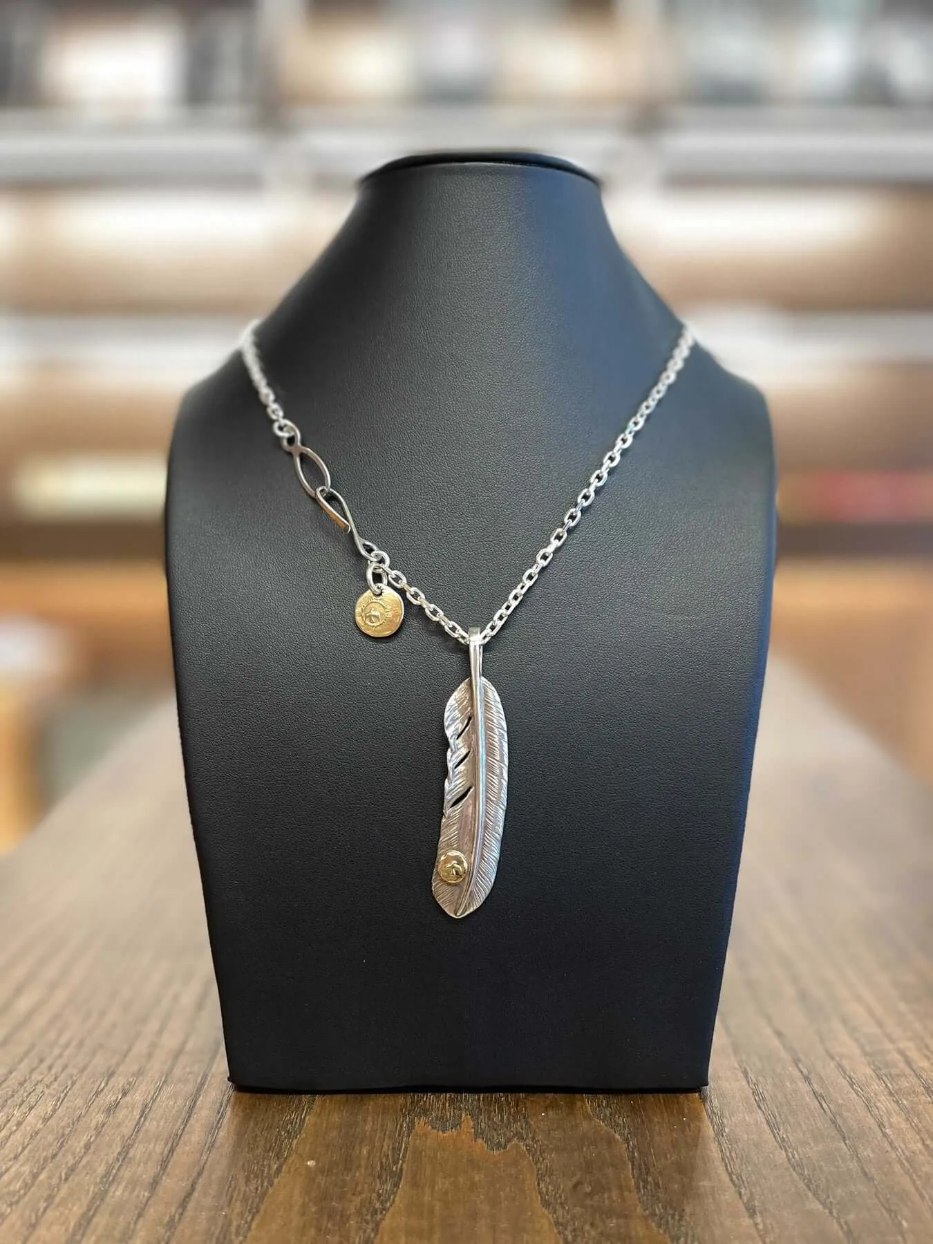 Goros Feather With Metal Setup
