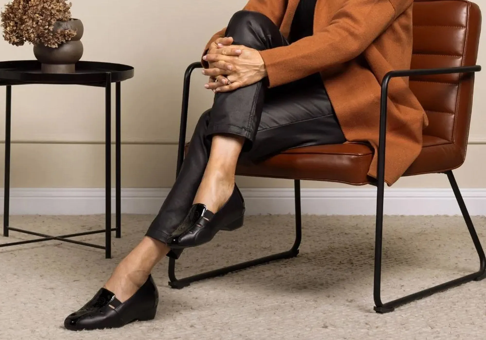 Homyped Tayla Womens Comfortable Leather Low Heel Shoes