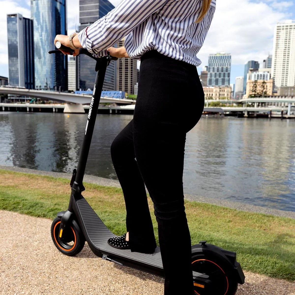 INMOTION | Electric Scooter | Air Pro