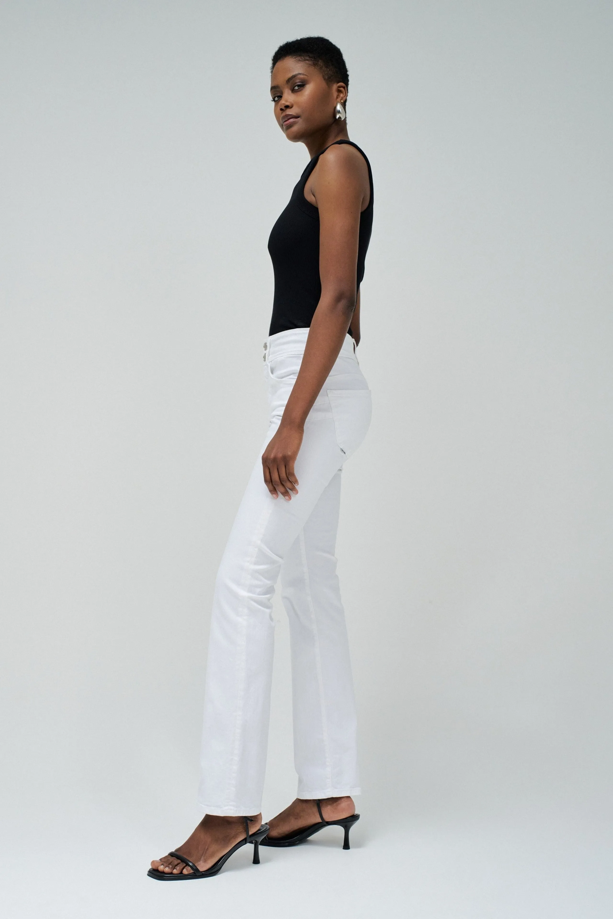 JEANS SECRET PUSH IN STRAIGHT 30 LEG