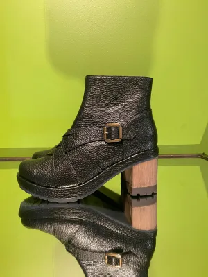 KR1801 opt.1 BLACK rubber sole