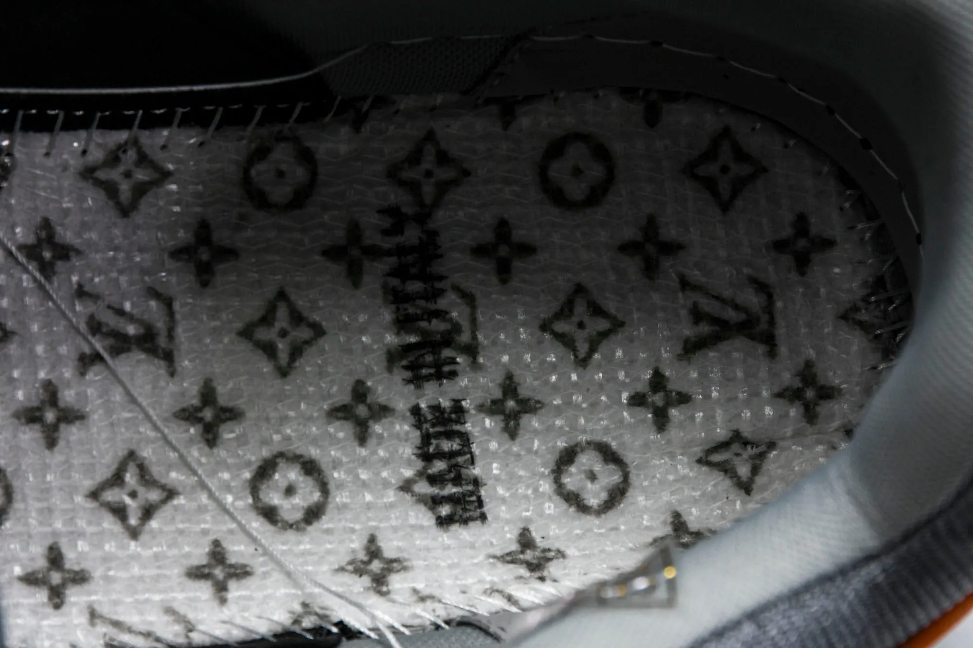 Louis Vuittоп Trainer Maxi 'Black Grey Orange'