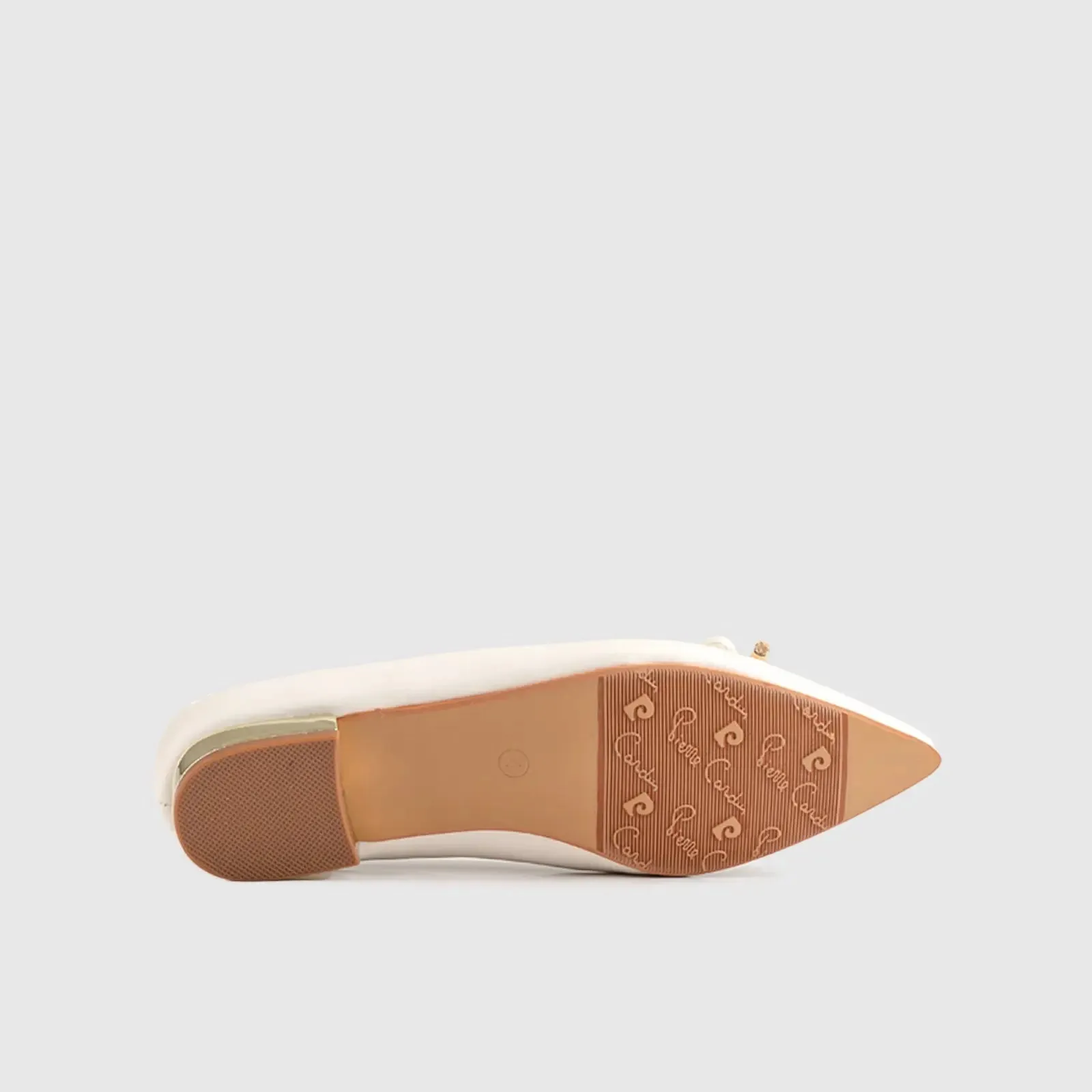 Low Heel Court Shoe White  10565