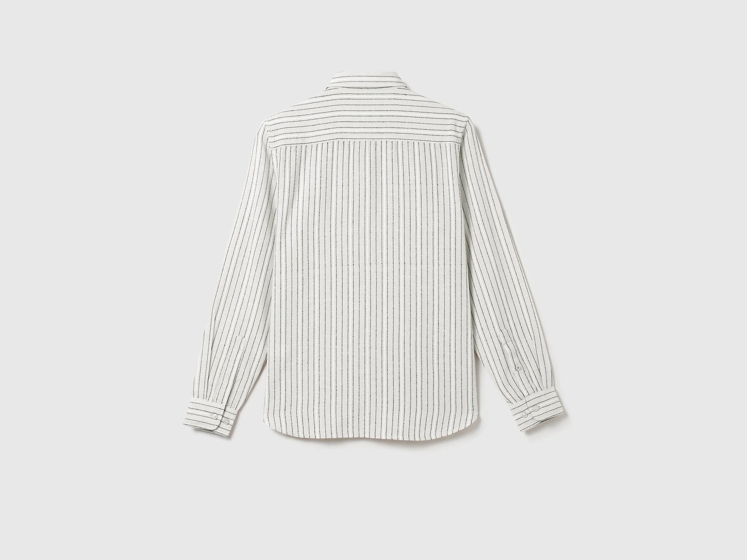 Men Striped Spread Collar Shirt