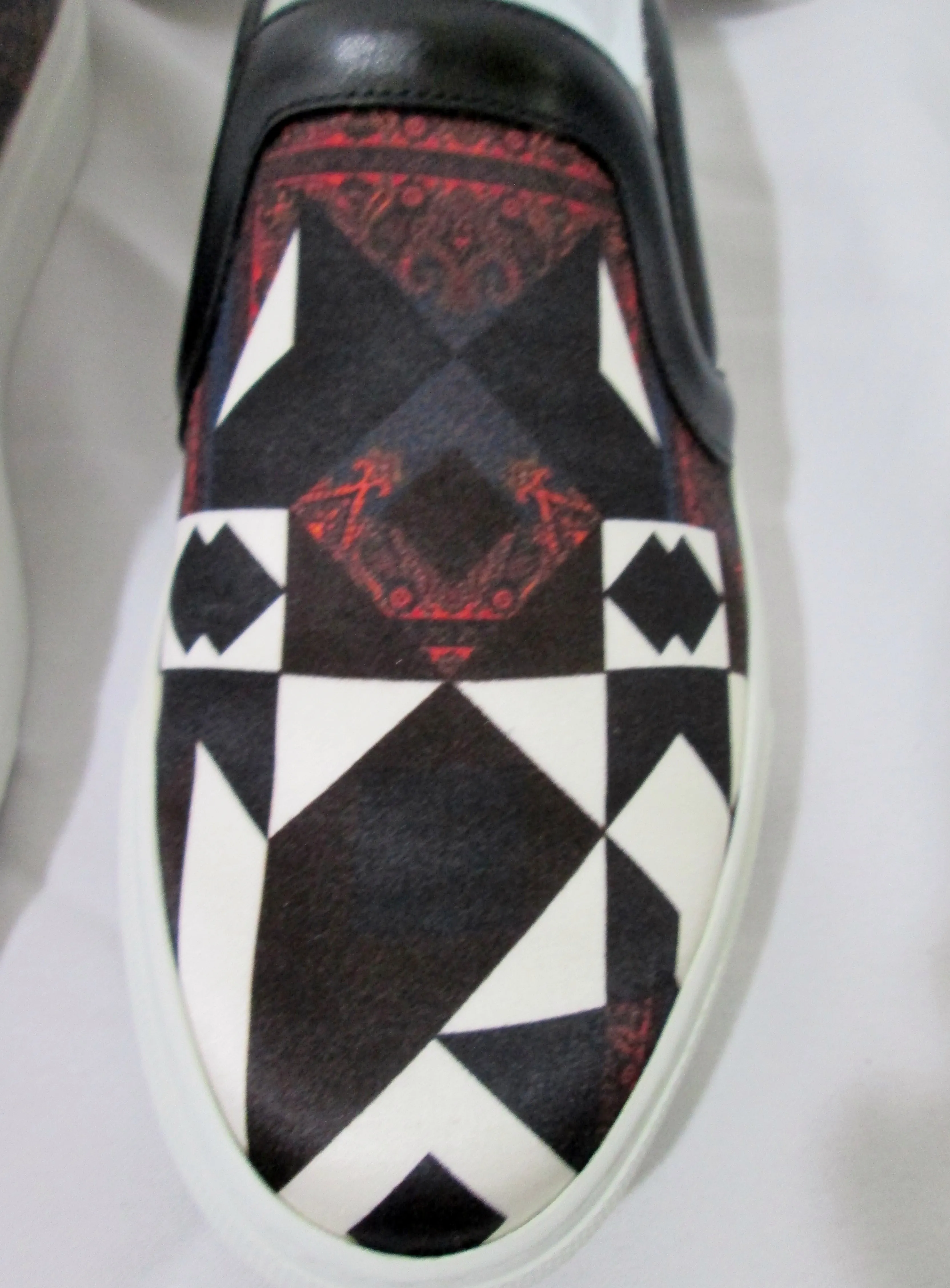 NEW Womens GIVENCHY TRAINERS Sneaker Slip On Shoe RED BLACK 36 / 6 NIB