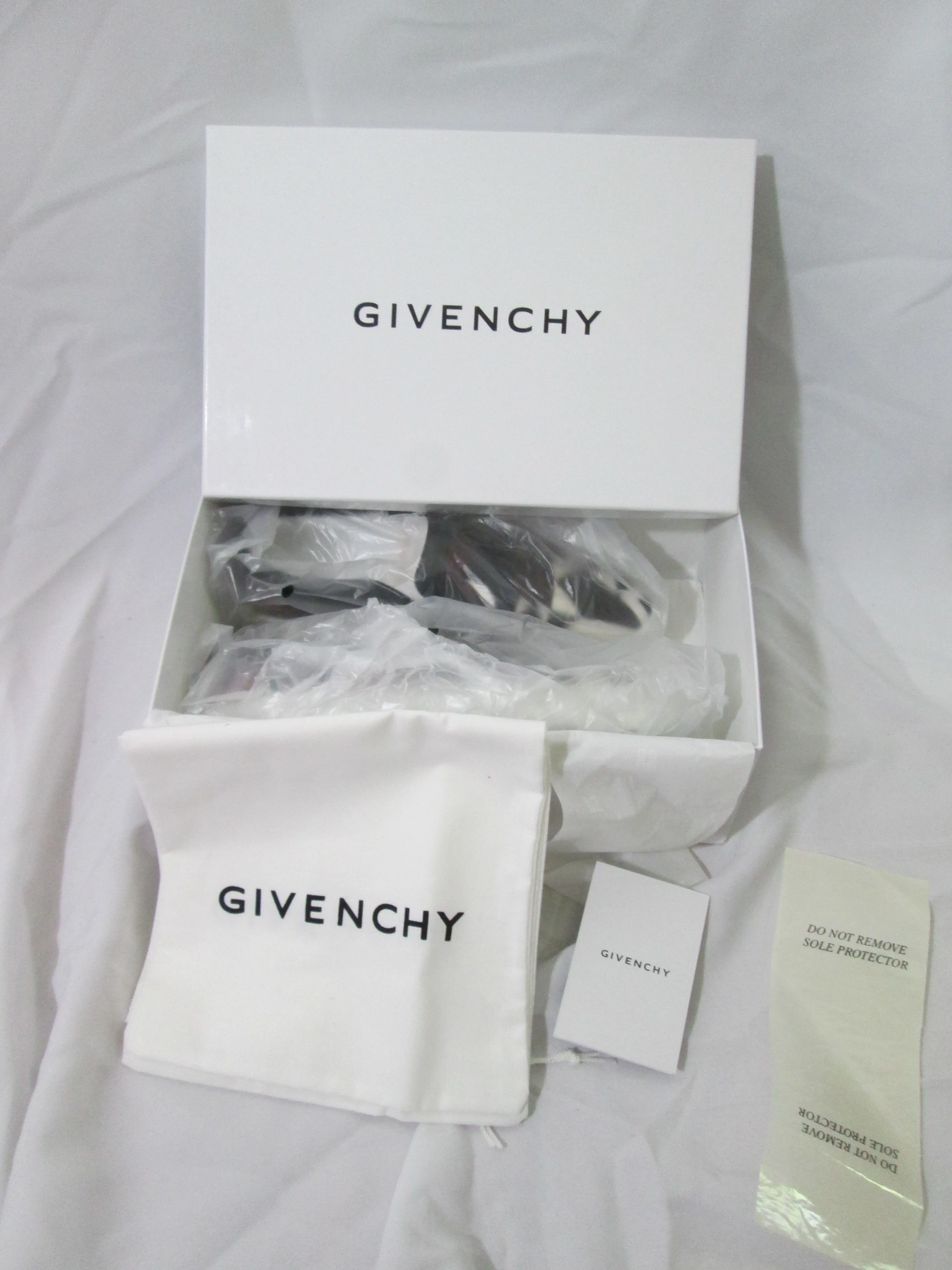 NEW Womens GIVENCHY TRAINERS Sneaker Slip On Shoe RED BLACK 36 / 6 NIB