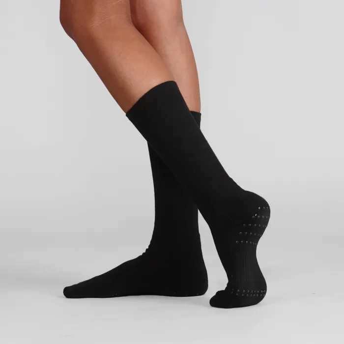 Silky Dance Grippy Turning Socks - Black