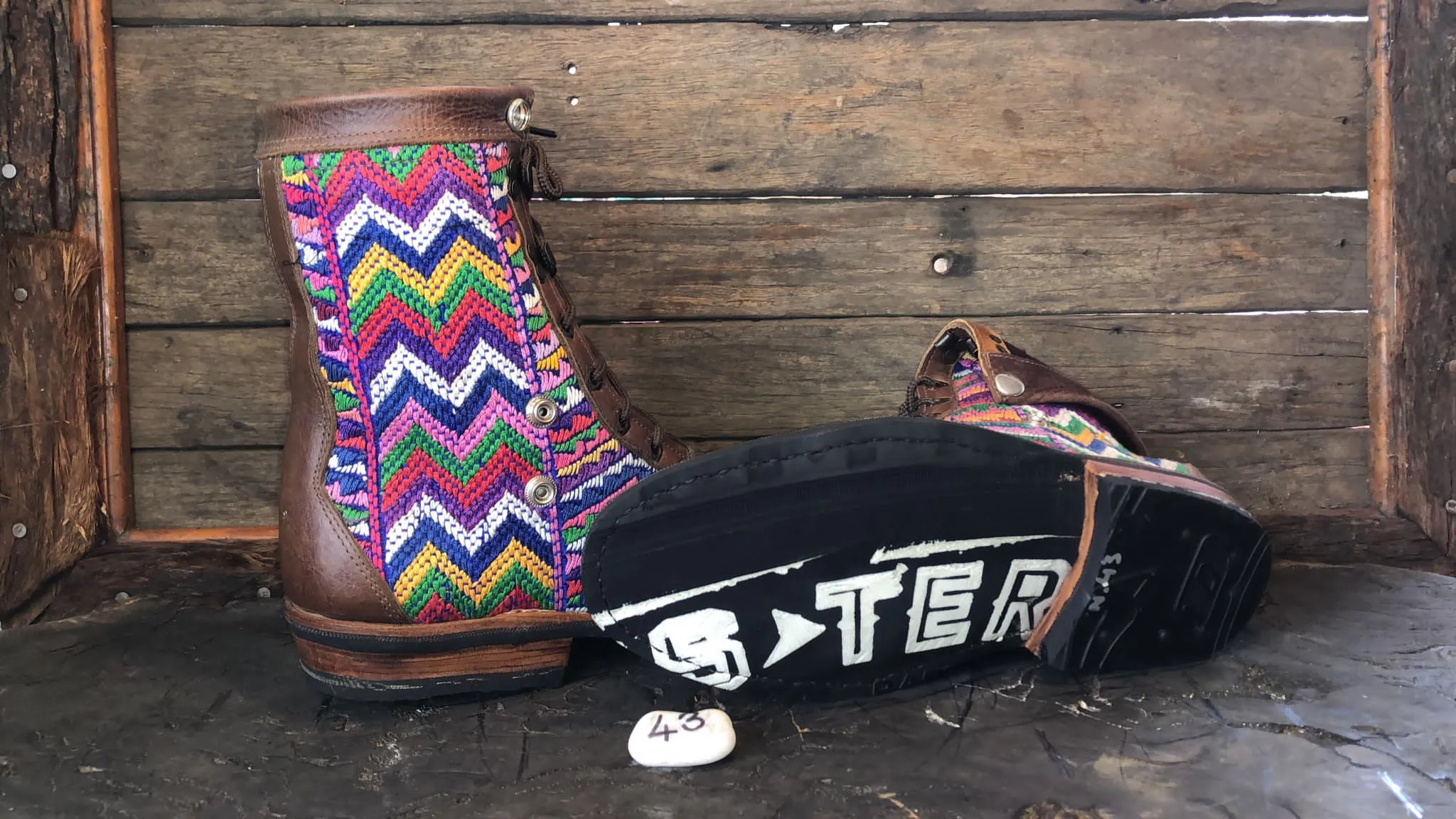 Size 43 Gypsy Boots - Zigzag Party