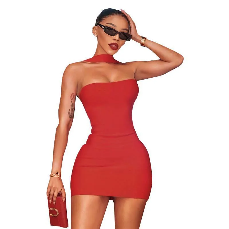 Timeless Strapless Bodycon Mini Dress with Sleek Design