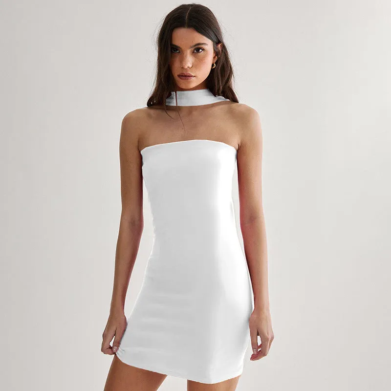 Timeless Strapless Bodycon Mini Dress with Sleek Design