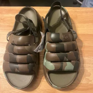 UGG K Sport Yeah CamoPop size6 NIB - Unisex