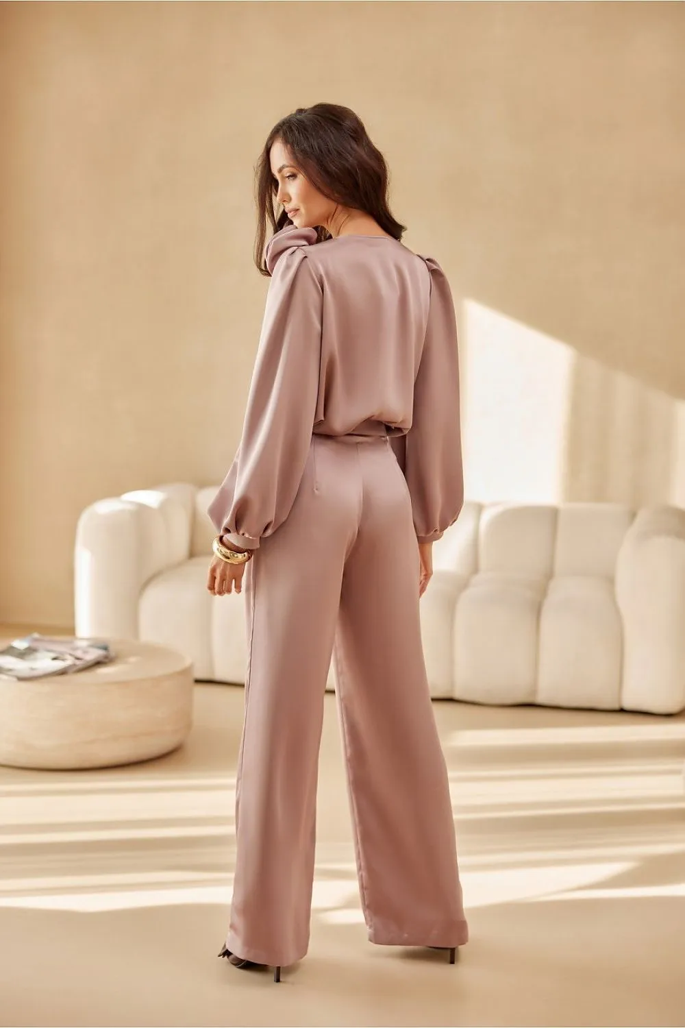 Wide puffy long sleeves satin formal blouse